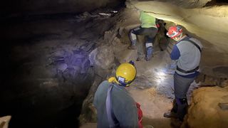 Paleontological Team crawls inside Mammoth Cave