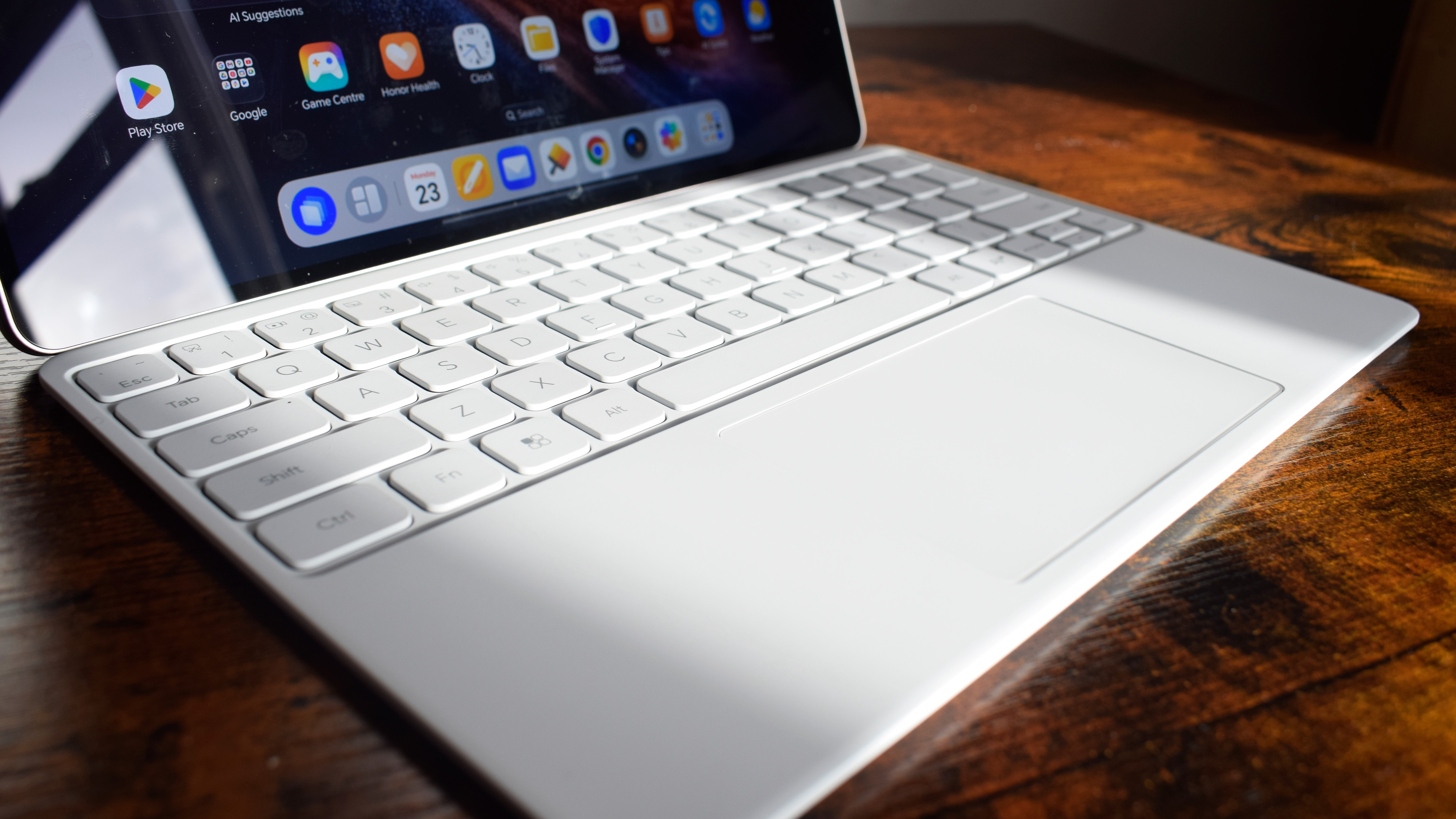 The Honor MagicPad 4 on a desk