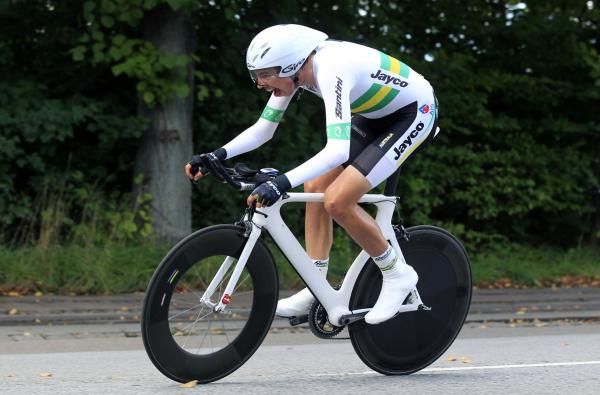 Damien Howson (Australia) is flat out here