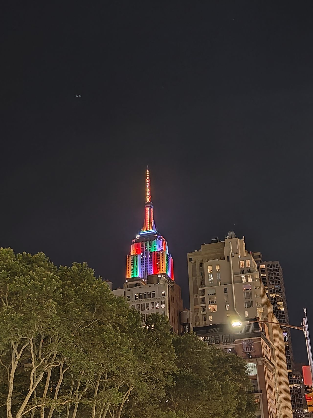 Night mode camera samples from the OnePlus 10T