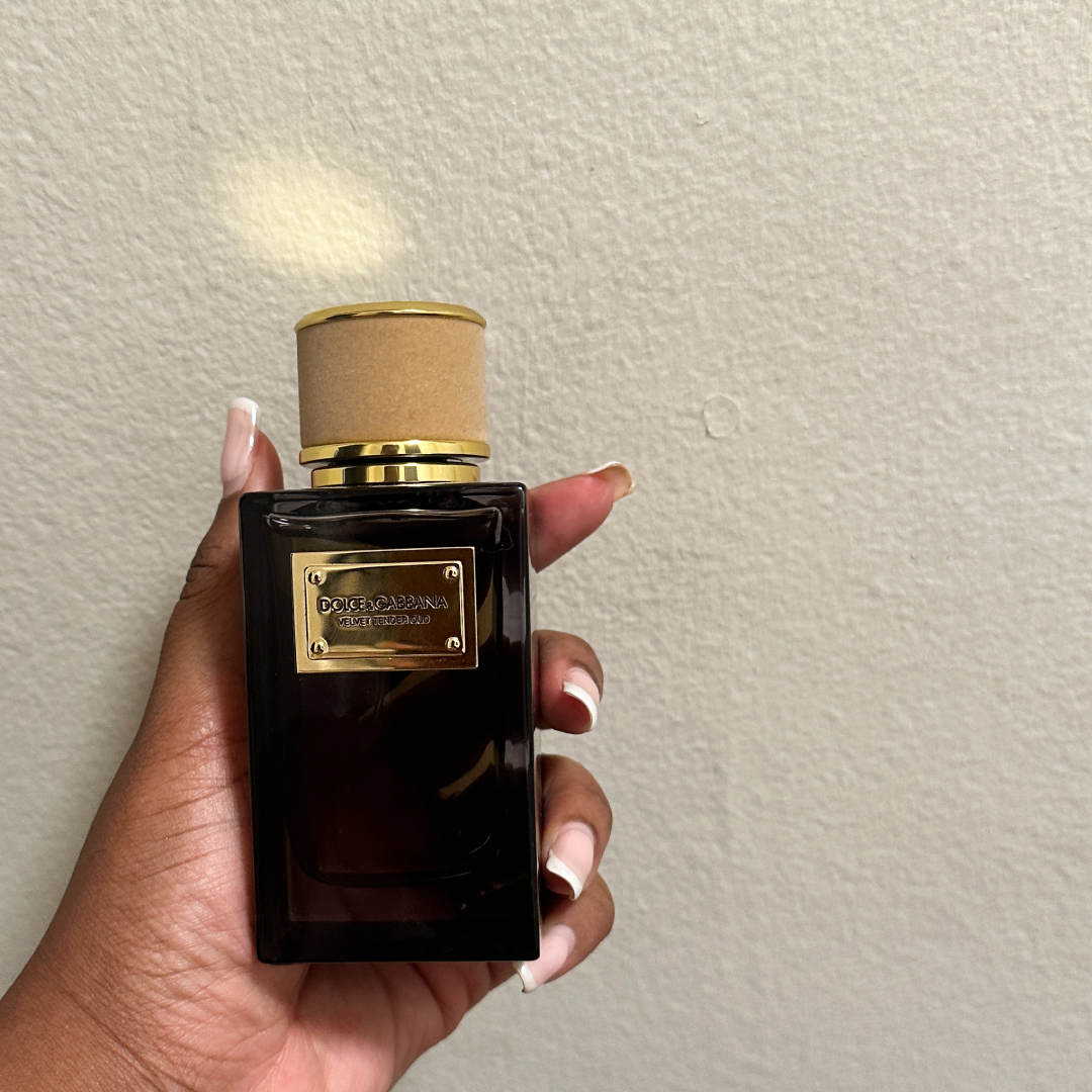 Ariel Baker testing Dolce &amp;amp; Gabanna Velvet Tender Oud