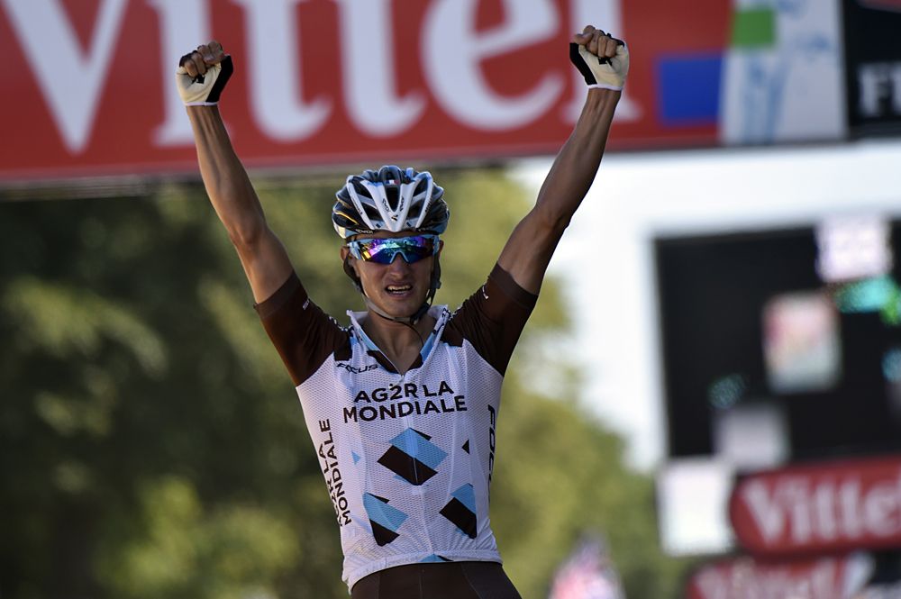 Alexis Vuillermoz (AG2R La Mondiale) wins on the M&ucirc;r de Bretagne