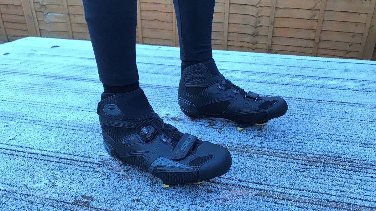 Best winter cycling shoes 2023 Keep your feet warm with winter