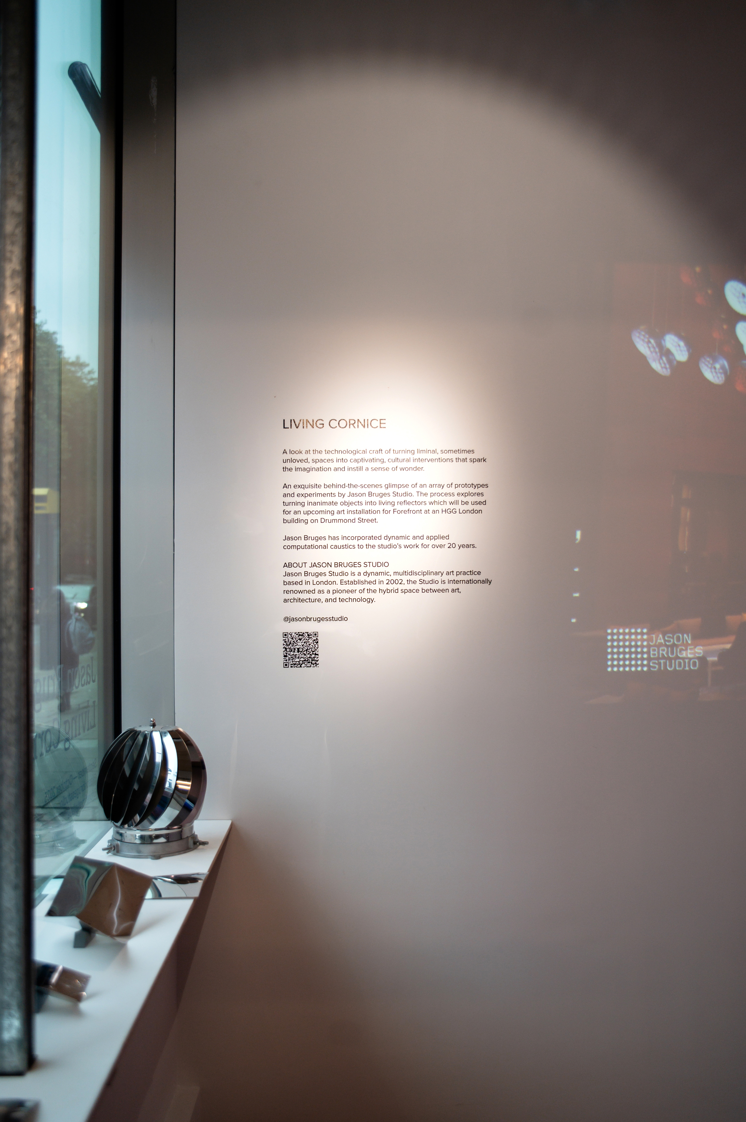 Forefront x Jason Bruges Studio_Living Cornice_Exhibition