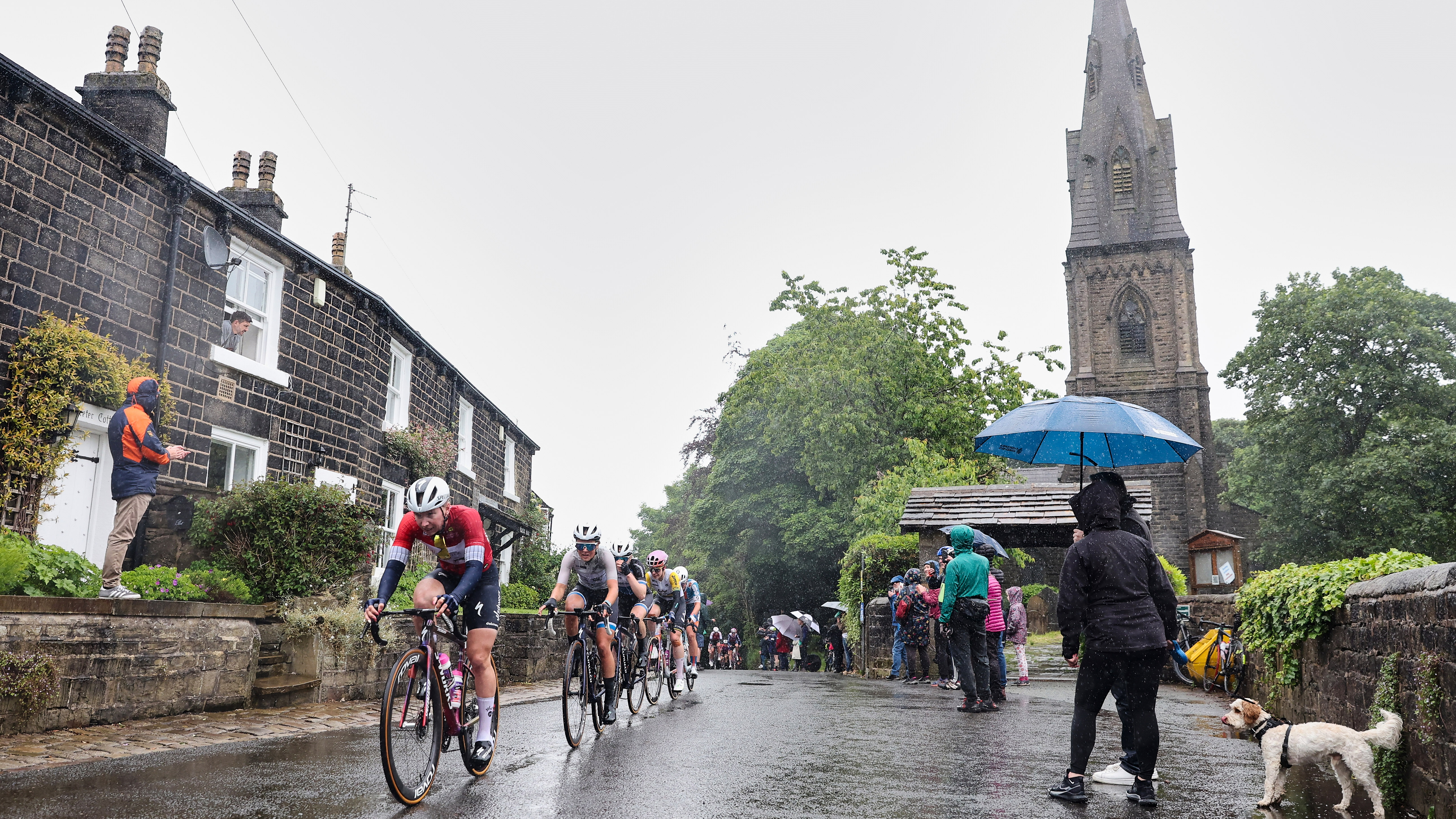 MANCHESTER, ENGLAND - JUNE 09: Lorena Wiebes of The Netherlands and Team SD Worx-Protime - Red Sprint Jersey and Eline Jansen of The Netherlands and Volkerwessels Pro Cycling Team - Pink Best Young Rider Jersey lead the peloton during the 9th Tour of Britain Women 2024, Stage 4 a 99.2km stage from Manchester to Manchester / #UCIWWT / on June 09, 2024 in Manchester, England. (Photo by Matt McNulty/Getty Images)