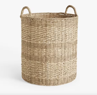 Round seagrass laundry basket