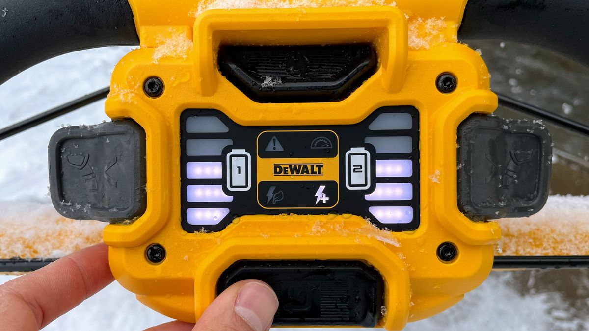 DEWALT DCSNP2142B 21 in. Cordless Snow Blower