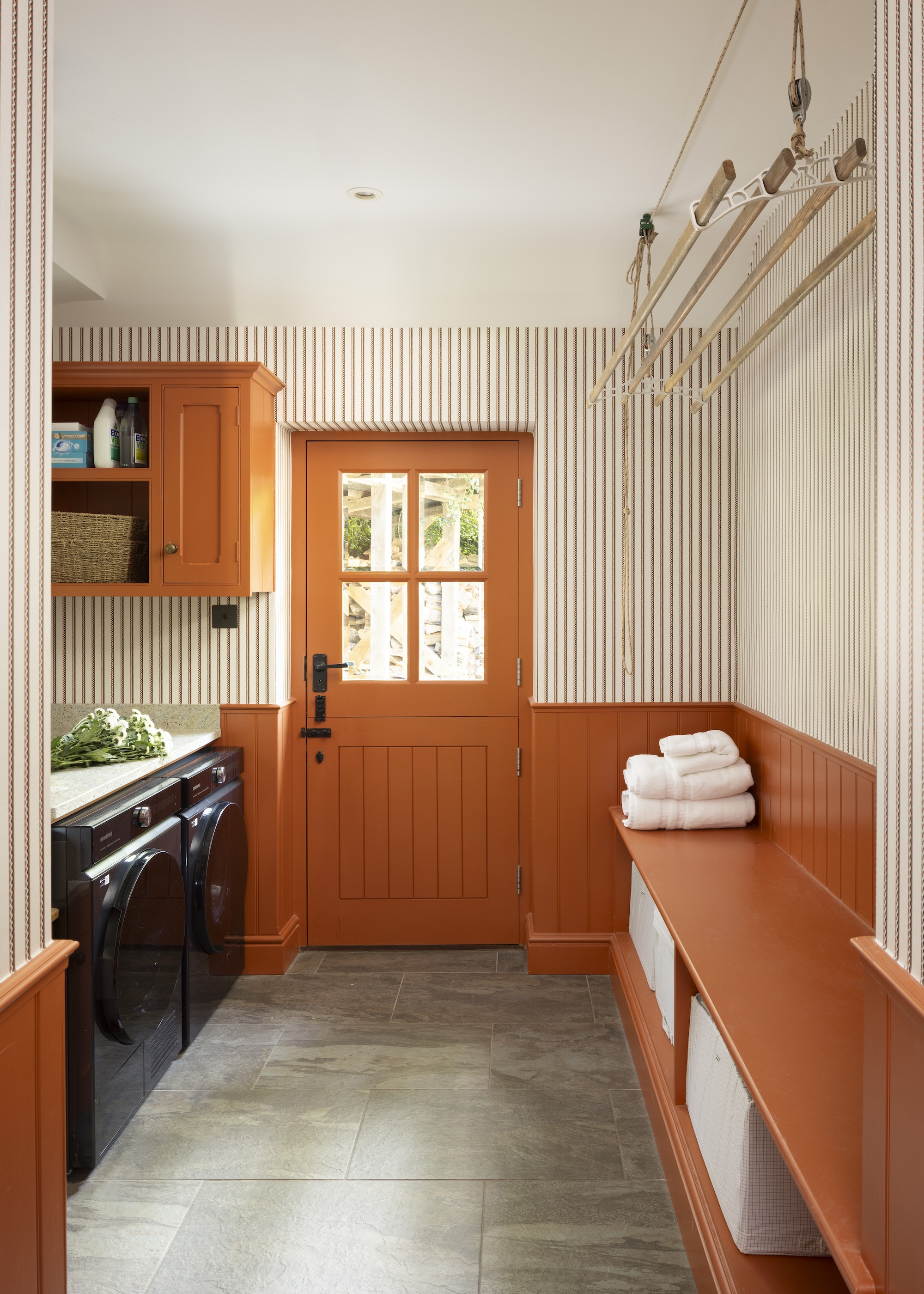 ceiling clothes airer