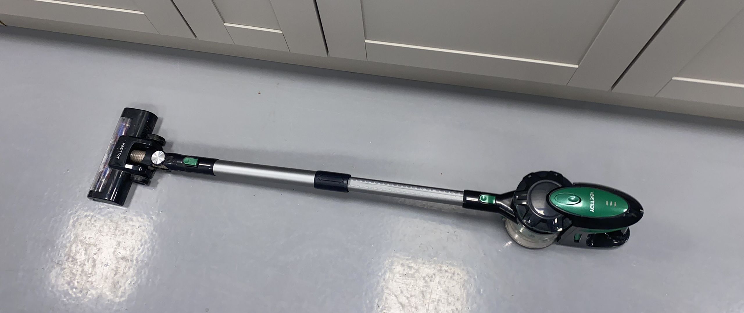 Vactidy V9 draadloze steelstofzuiger, krachtige stofzuiger van 30 kPa, lichtgewicht, 45 minuten autonomie, 4-in-1 stofzuiger zonder zak voor dierenhaar, tapijt, bank, auto, tapijt, bank, auto, verwijderbare batterij