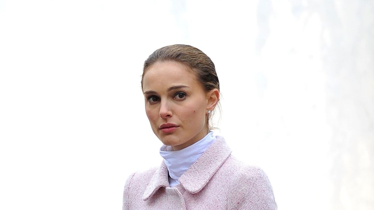 natalie-portman-talks-black-swan-diet-and-thor-transformation-woman