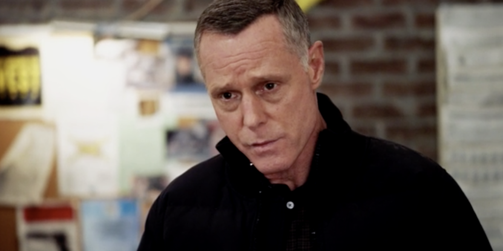 Chicago P.D.'s Voight Discovers Suspicious Behavior From A Fellow Cop ...