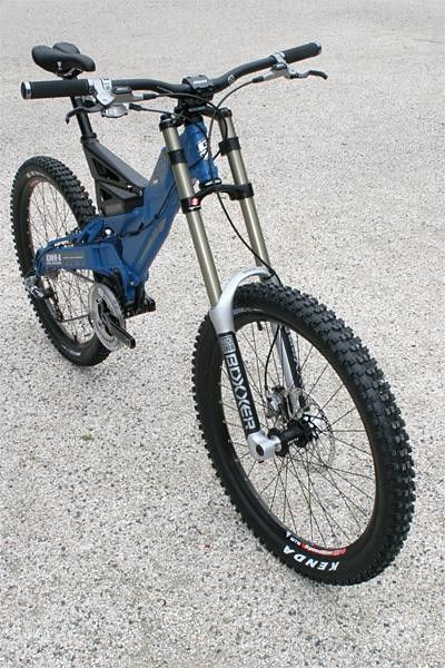 The DH-i Pro is a less expensive version of the existing DH-i Team.