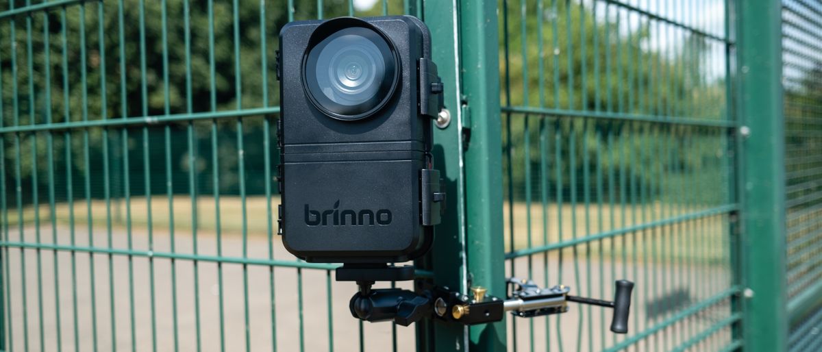 The Brinno BCC5000 is an amazing construction timelapse camera kit, just short of its full potential