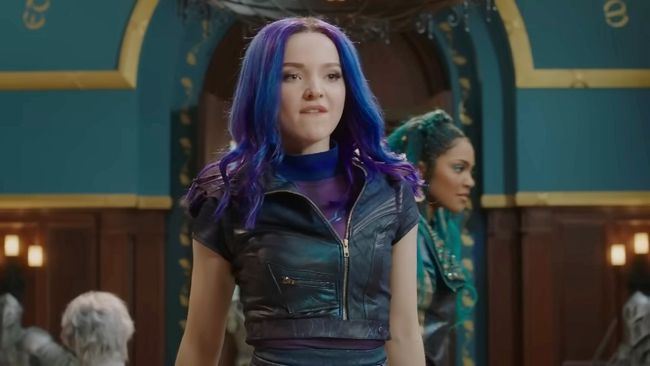 The Pocketwatch: What We Know About Disney+'s Descendants Spinoff Movie ...