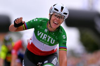 Marta Bastianelli wins Postnord Vargarda WestSweden Road Race