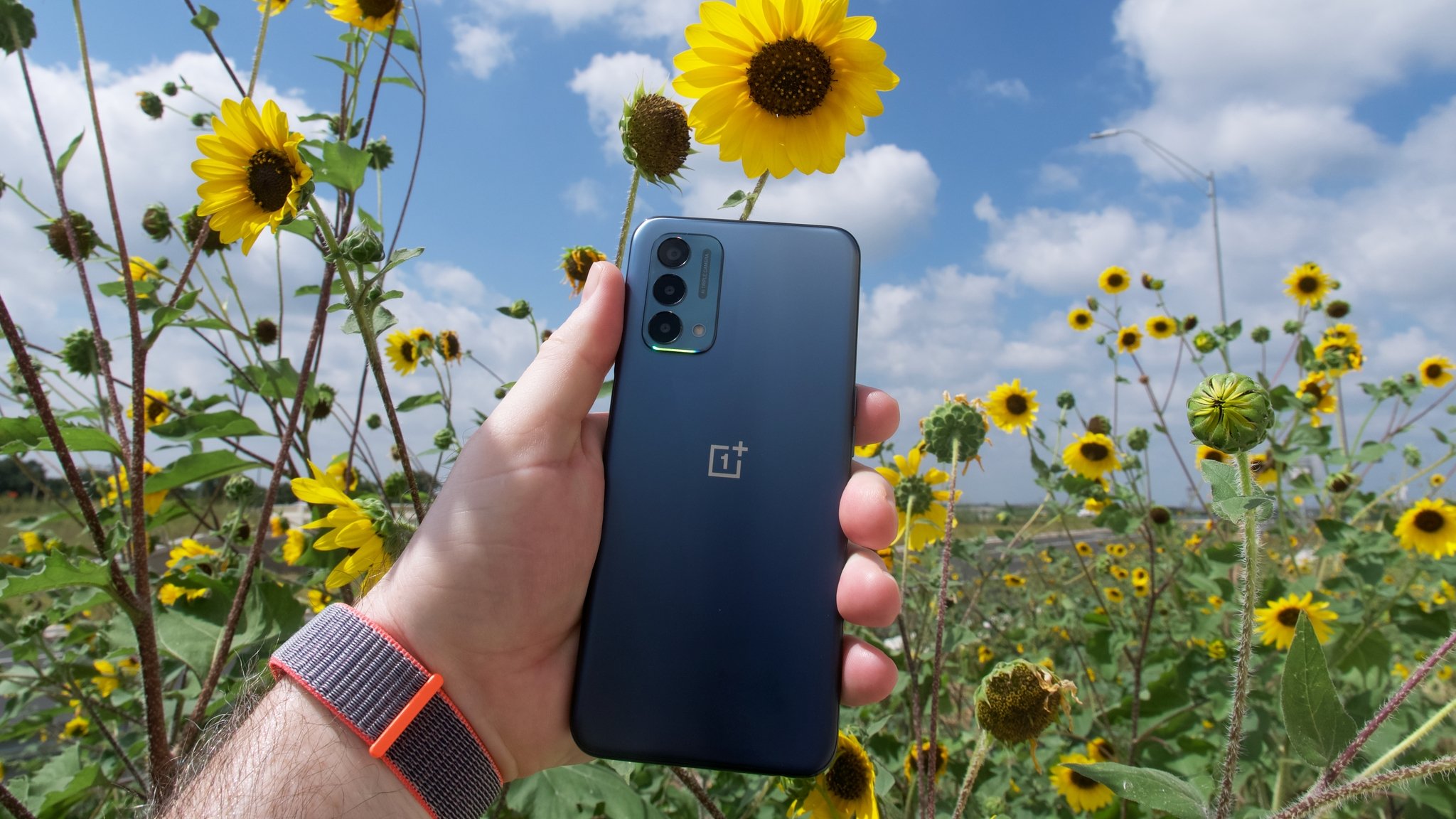 OnePlus Nord 2T 5G review: Flagship essentials, but wanting in prowess