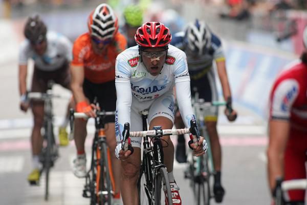 Stefan Garzelli (Acqua &amp; Sapone) at the finish in Chieti.
