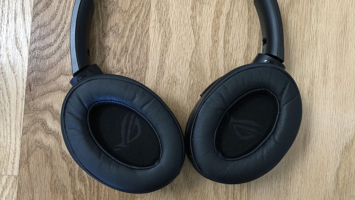 Asus ROG Strix Go 2.4