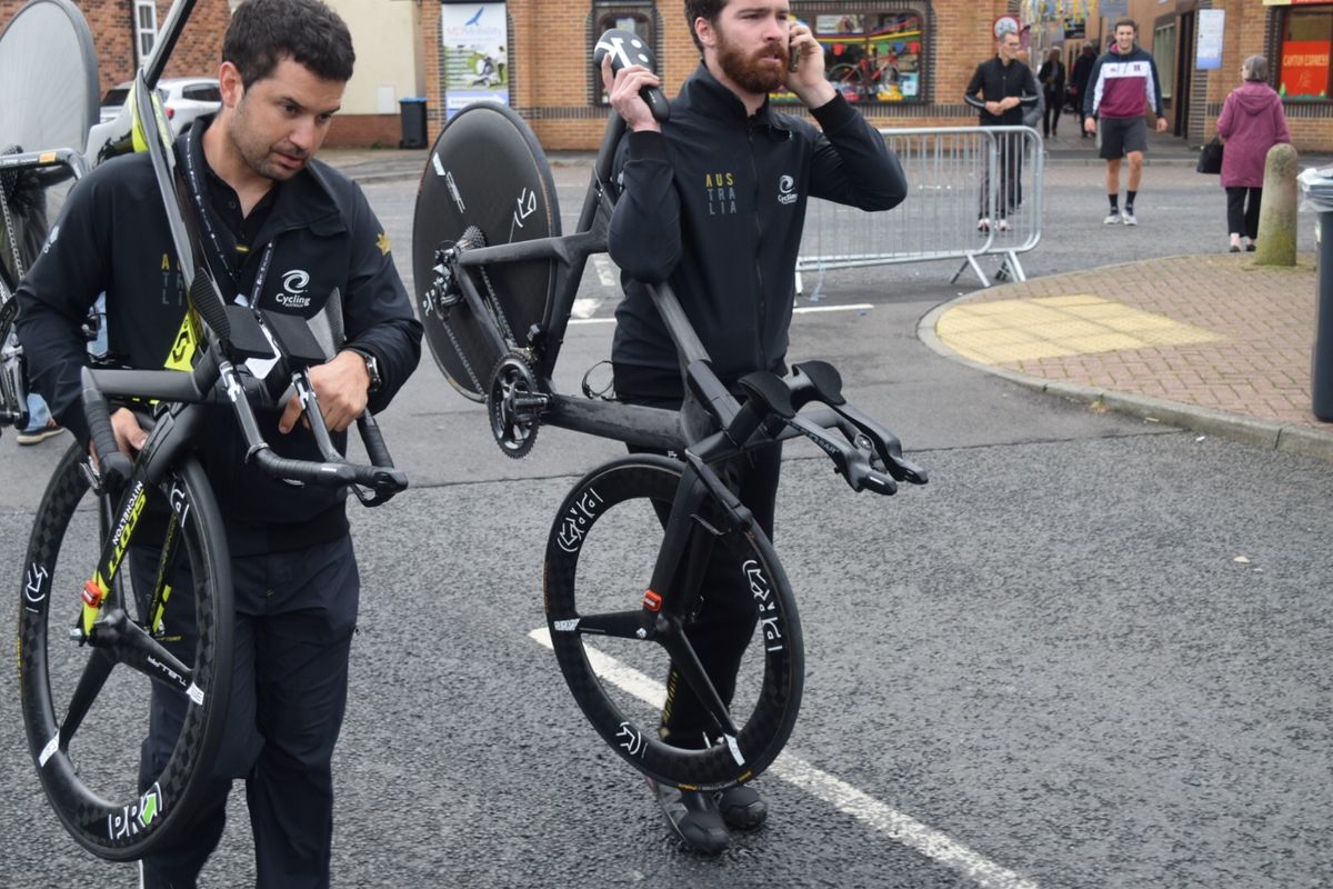 Luke Durbridge's and Rohan Dennis' time trial bikes