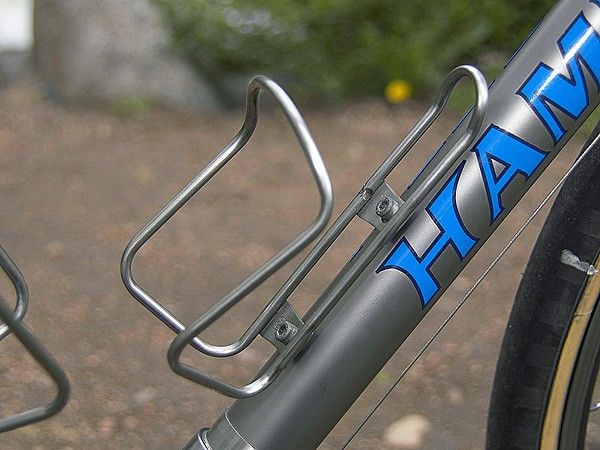 The classic King stainless cage finishes off the package.