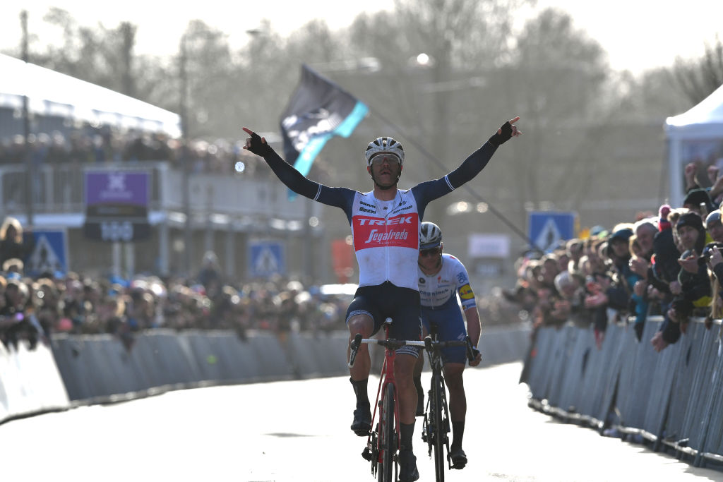 Jasper Stuyven beats Yves Lampaert to win Omloop Het Nieuwsblad.