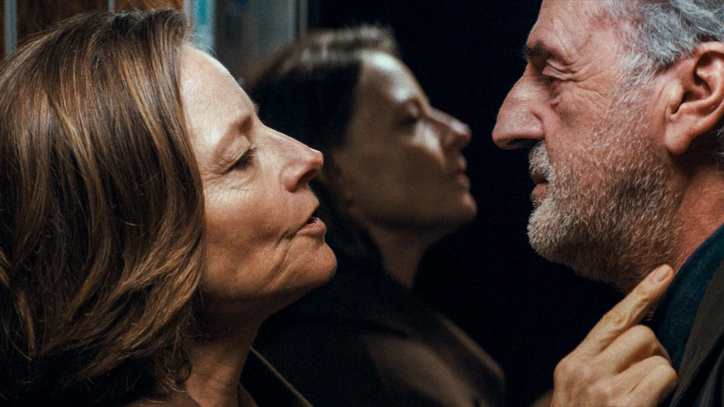 (L-R) Jodie Foster and Daniel Auteuil in "A Private Life" (2025)