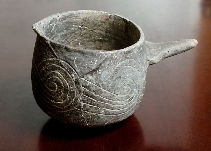 A pre-Columbian pottery vessel used for black drink.