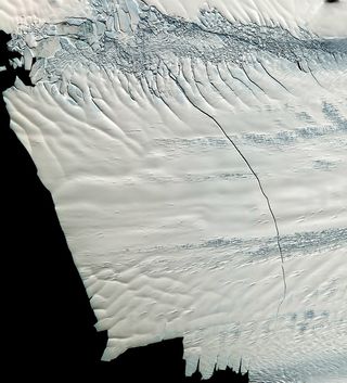 pine island glacier ice shelf, ice shelf crack, Antarctic glacier crack, satellite pictures, Antarctic ice, ice berg calving