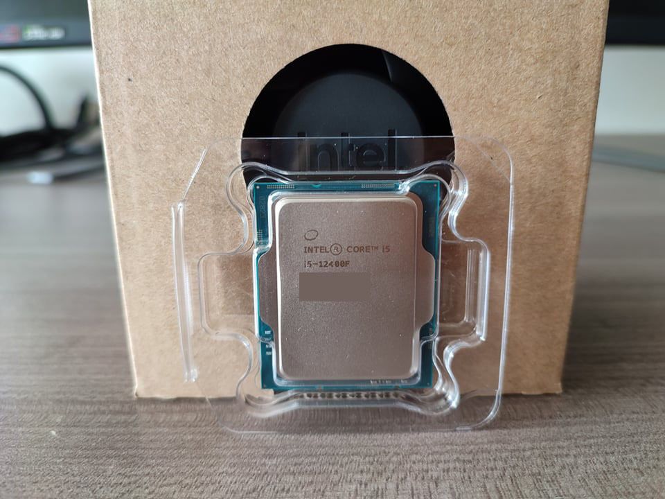 Intel Core i5-12400F Unboxing Exhibits New Stock Cooler | Tom's
