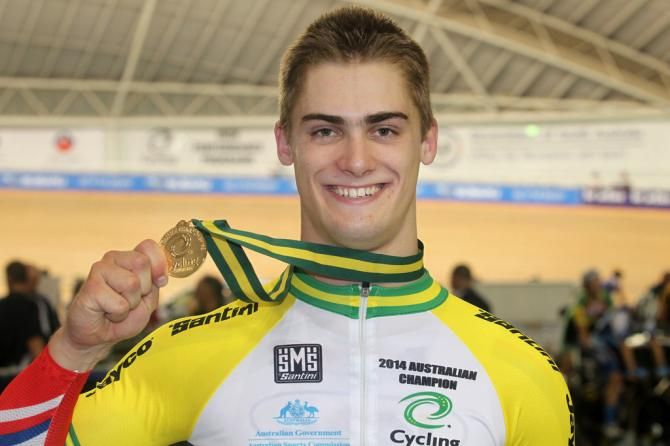 Matthew Glaetzer (SA) with his gold medal from the men's sprint race