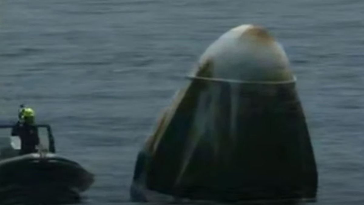 Space X return video replay watch the Crew Dragon astronauts splashdown TechRadar