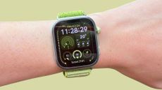 Grace Walsh testing the Huawei Watch Fit 4 Pro