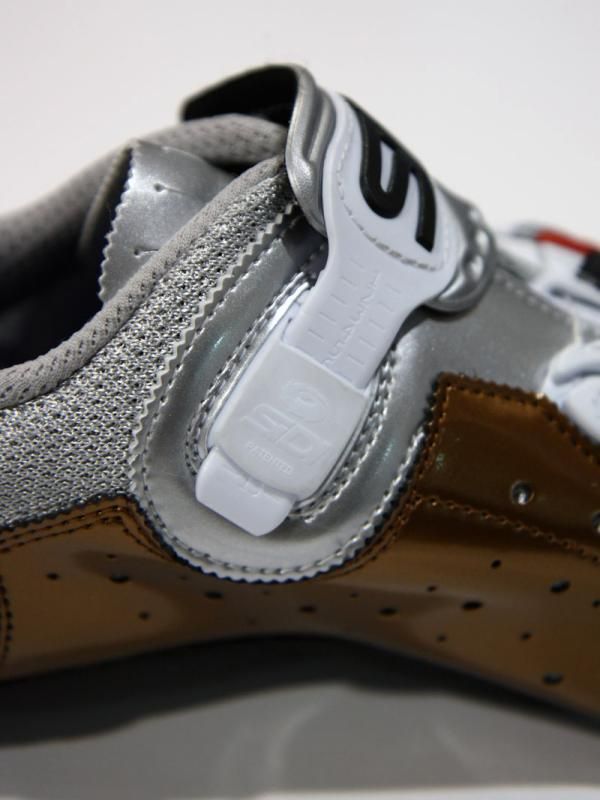 The plastic anchor for Sidi's adjustable main strap is now tucked beneath a layer of Lorica for a cleaner look and more tucked-in shape.