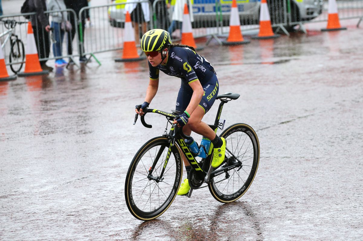 Jessica Allen (Orica-Scott Women) goes on the attack