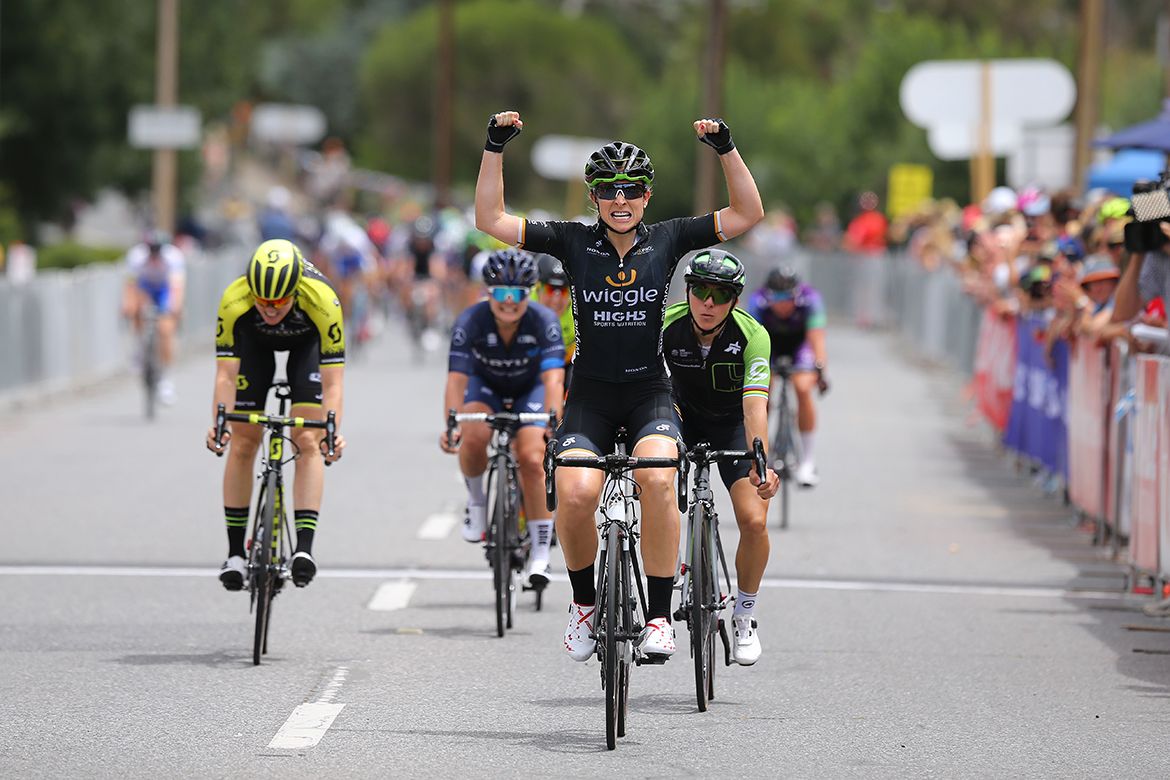Annette Edmondson (Wiggle High5) wins stage 1