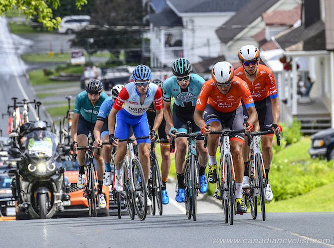The chase group on the climb
