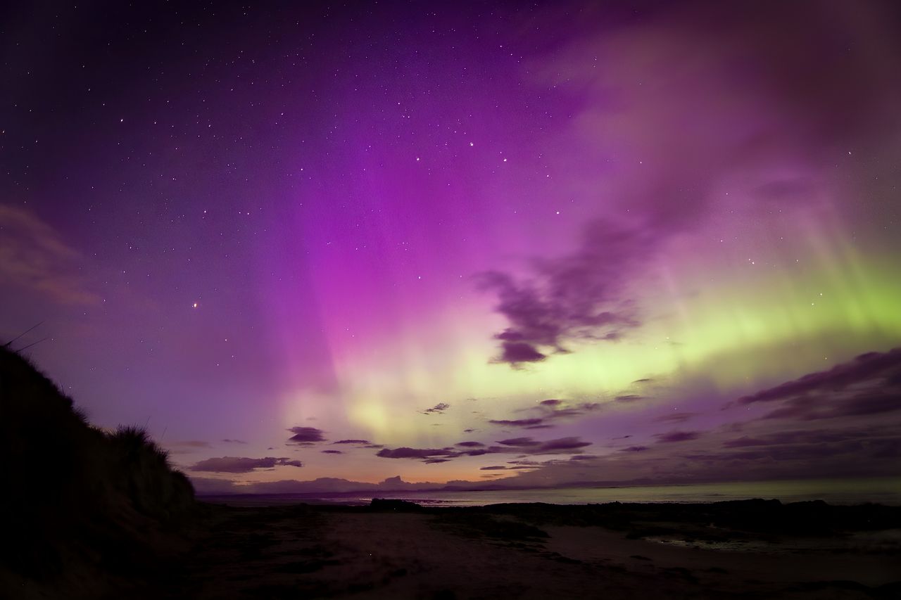 Northern lights above Lossiemouth West Beach, Moray, Scotland, photographed by Stephen Howells