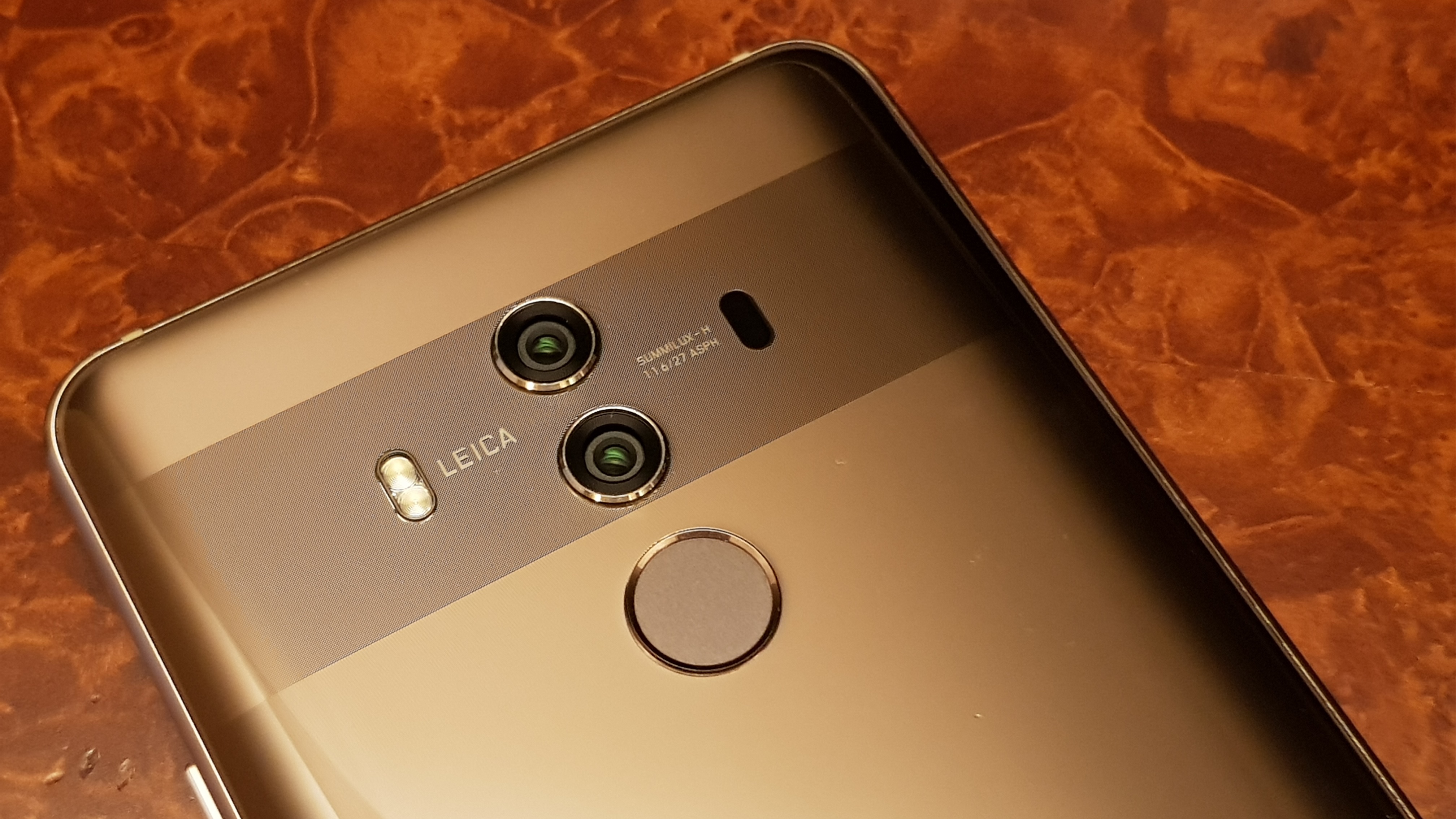 Huawei Mate 10 Vs Huawei Mate 10 Pro Whats The Difference Techradar