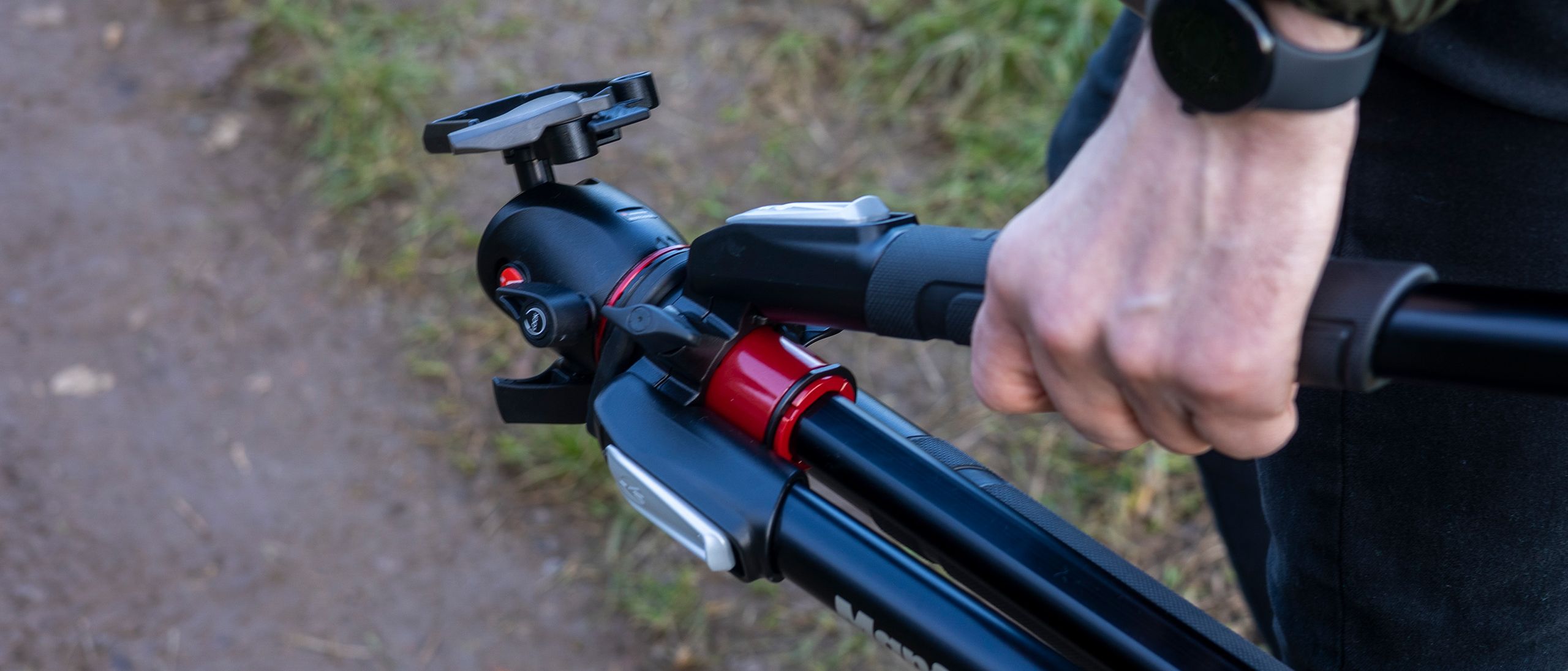その他 Manfrotto 142B Amazon.com : Manfrotto 190X 3-Section Aluminum Tripod with XPRO