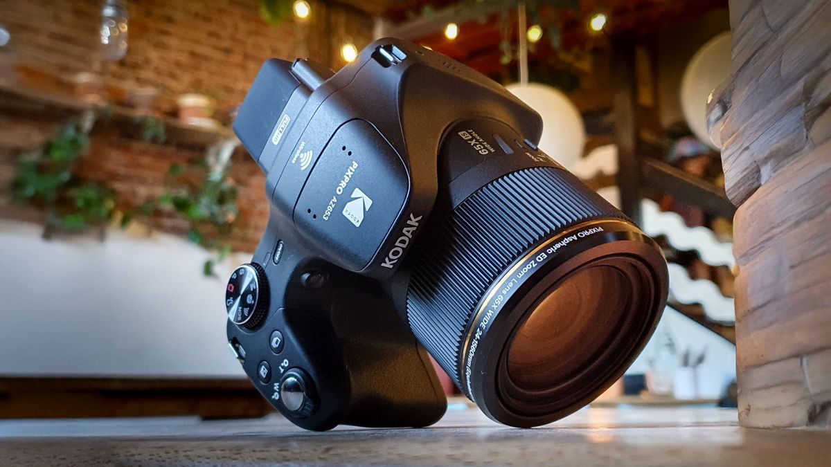 The Kodak PixPro AZ653 bridge camera