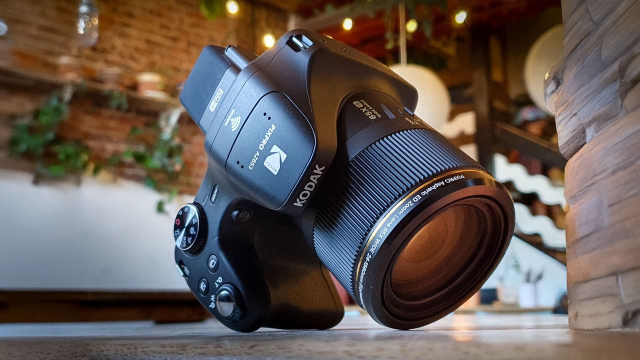 The Kodak PixPro AZ653 bridge camera