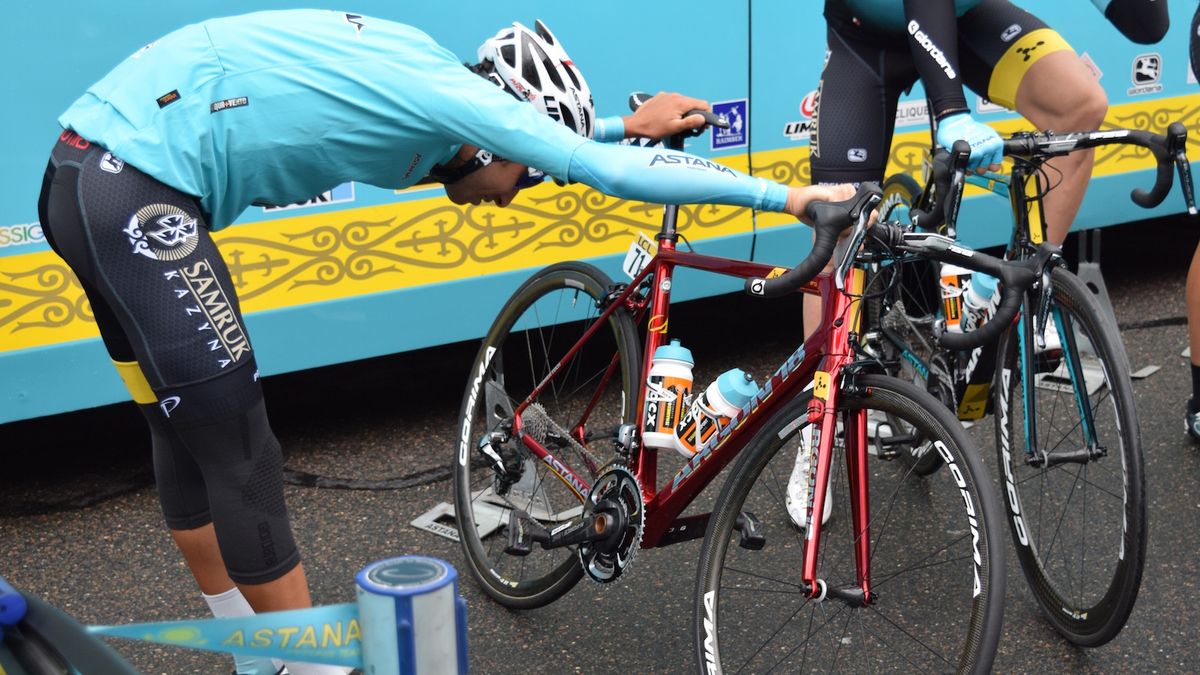 Fabio Aru checks out his new bike