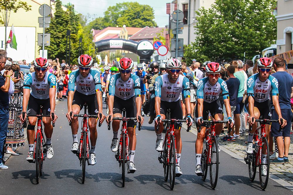 Lotto Soudal lead the peloton through neutralised stage 4 at the Tour de Pologne in memory of their teammate Bjorg Lambrecht