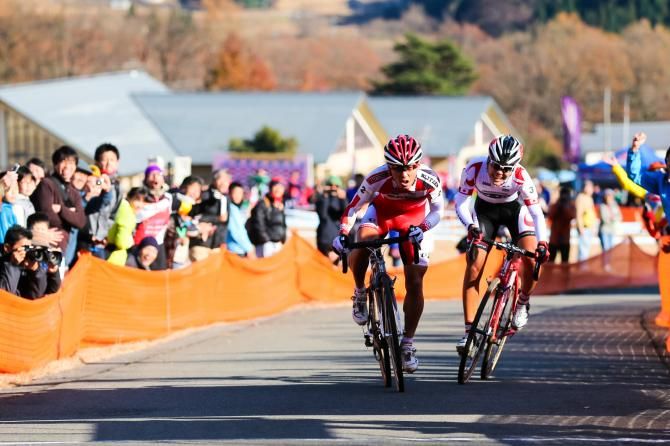 Kosaka and Sawada battle for second place