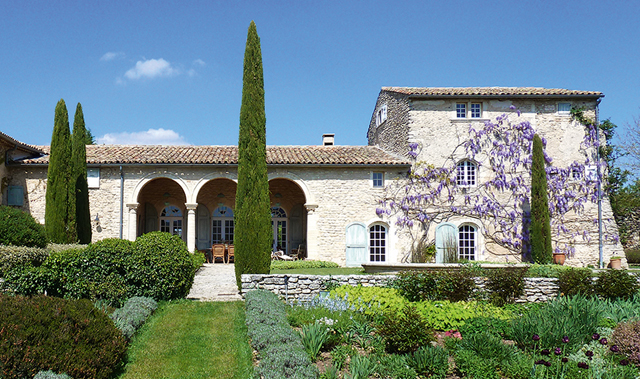 properties for sale in Luberon