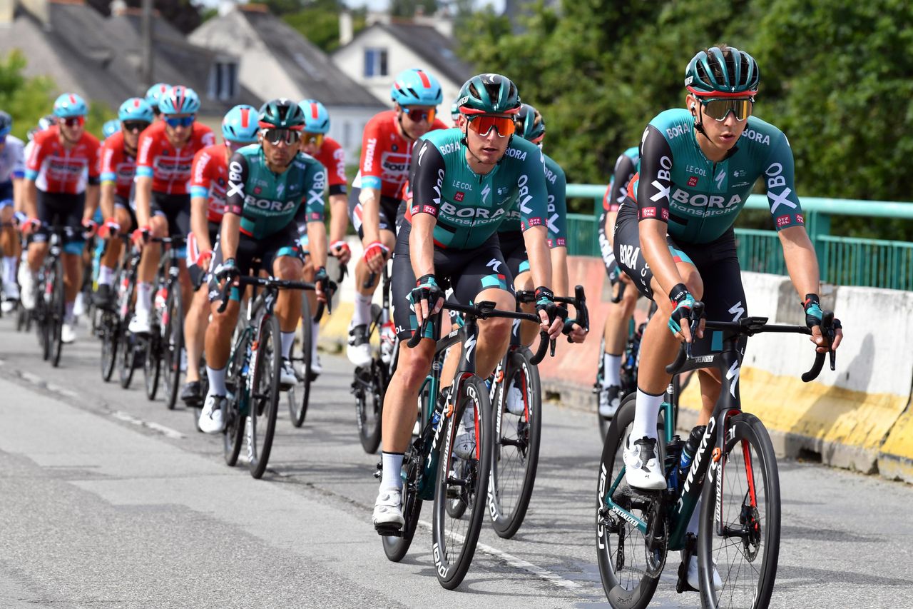 Bretagne Classic OuestFrance 2022 86th Edition Plouay Plouay 2548 km 28082022 Patrick Gamper AUT Bora Hansgrohe Lukas Postlberger AUT Bora Hansgrohe photo Miwa iijimaCVSprintCyclingAgency2022