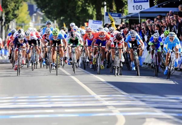 Lutsenko sprints up the far side of the road