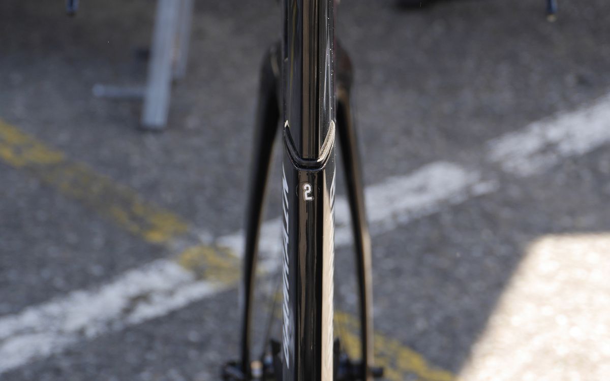 This shot shows the extreme narrowness of the Merida Warp TT bike