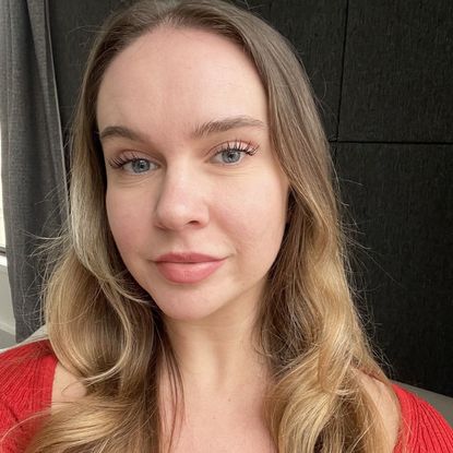 Valeza after using one of the best lash serums