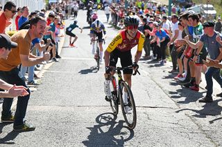 Ion Izagirre's dream farewell in Il Lombardia wrecked by broken wrist in training accident